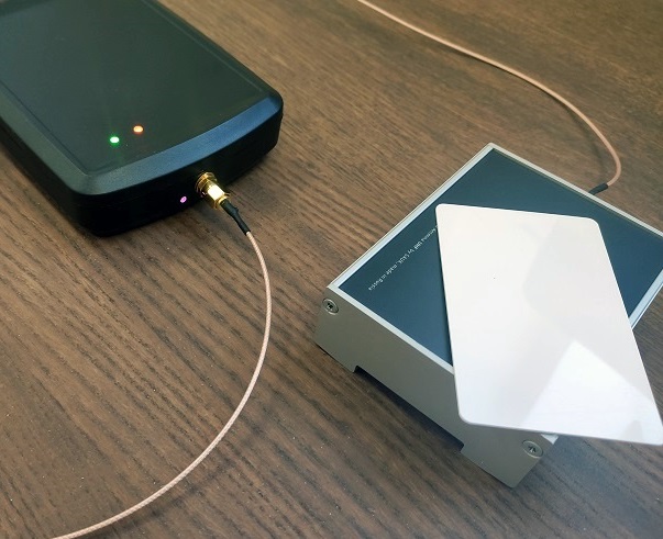 UHF RFID считыватель для кодирования и чтения меток